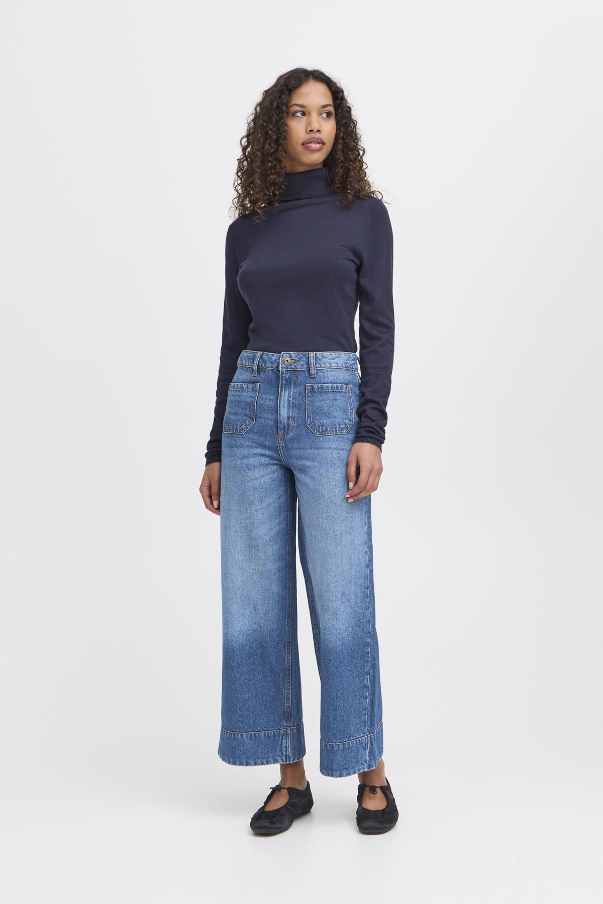Pamala Cropped Denim Pant by ICHI