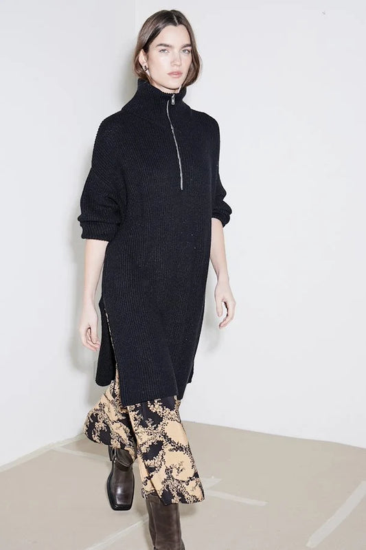 Corana Black Knitted Dress by ICHI