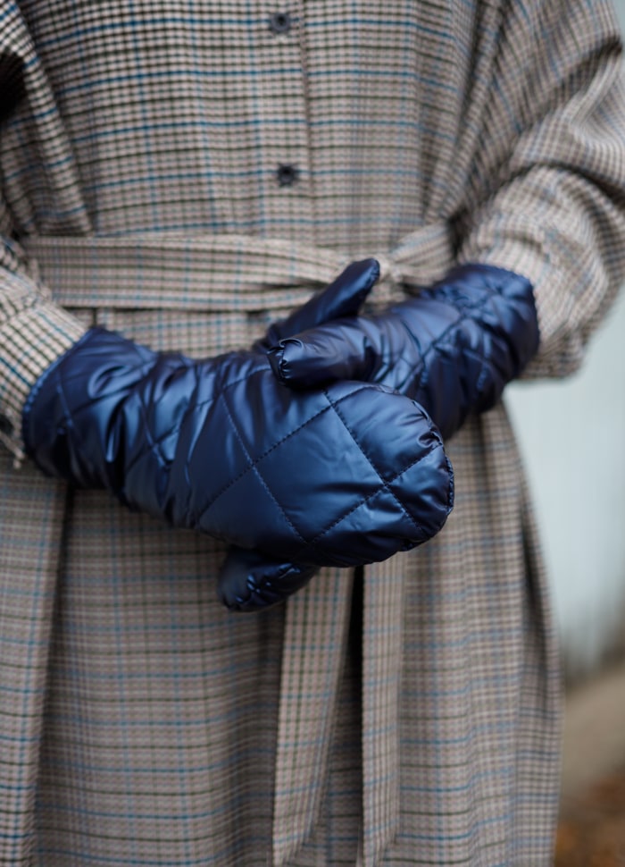 Paloma Navy Mittens by Black Colour