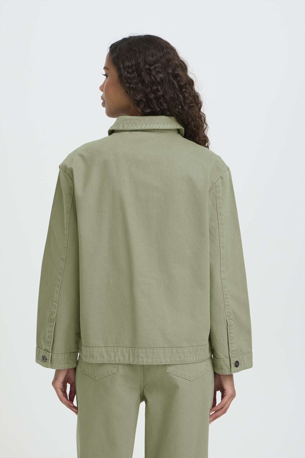 Holia Jacket Oil Green by ICHI