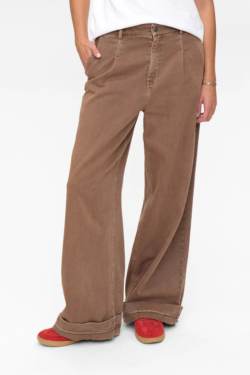 Marney Emperador Denim Pants by Numph